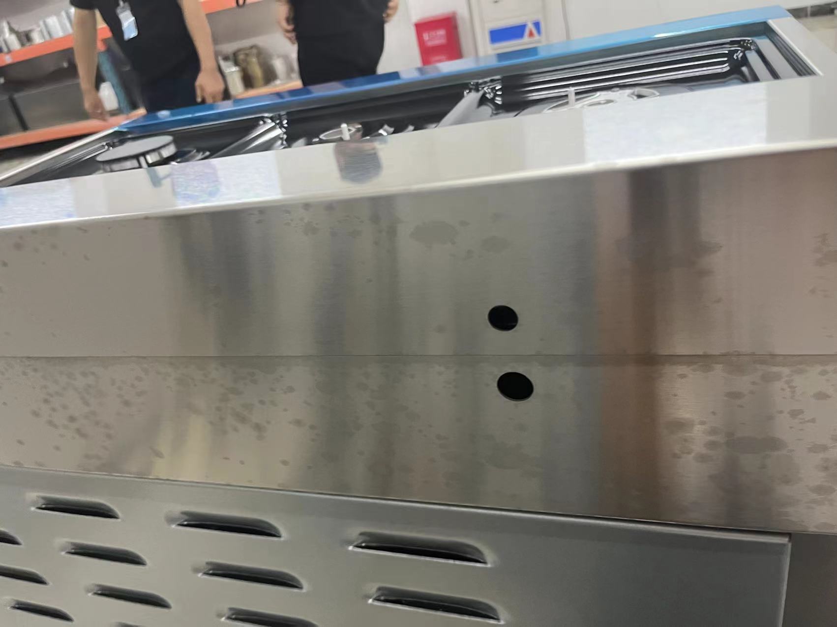 烧烤炉具发霉处理方法